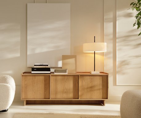 Yasumi RTV RTV147 TV cabinet,Caramel oak